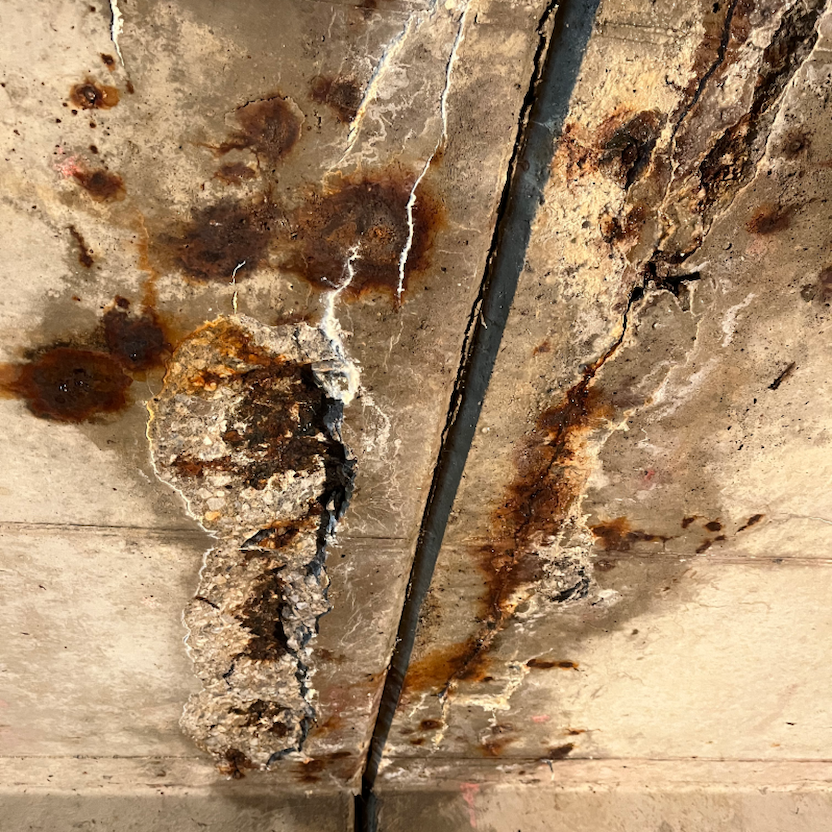 Damage: Excessive concrete cracking leads to significant salt leaching, rusting, and deterioration.